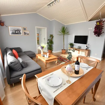 Modern Apt W/ Spect. Private Terrace@taksim&a/c Apartamento Estambul