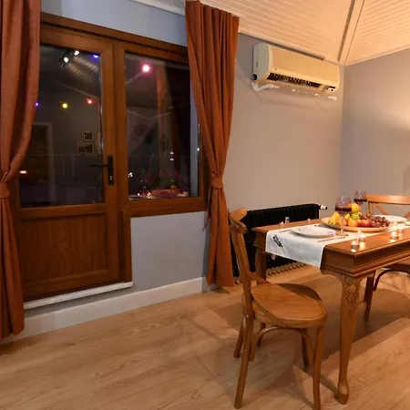 Apartamento Modern Apt W/ Spect. Private Terrace@taksim&a/c *